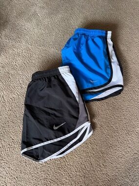 Nike Women's Running Shorts Duo - Black & Bright Blue XS